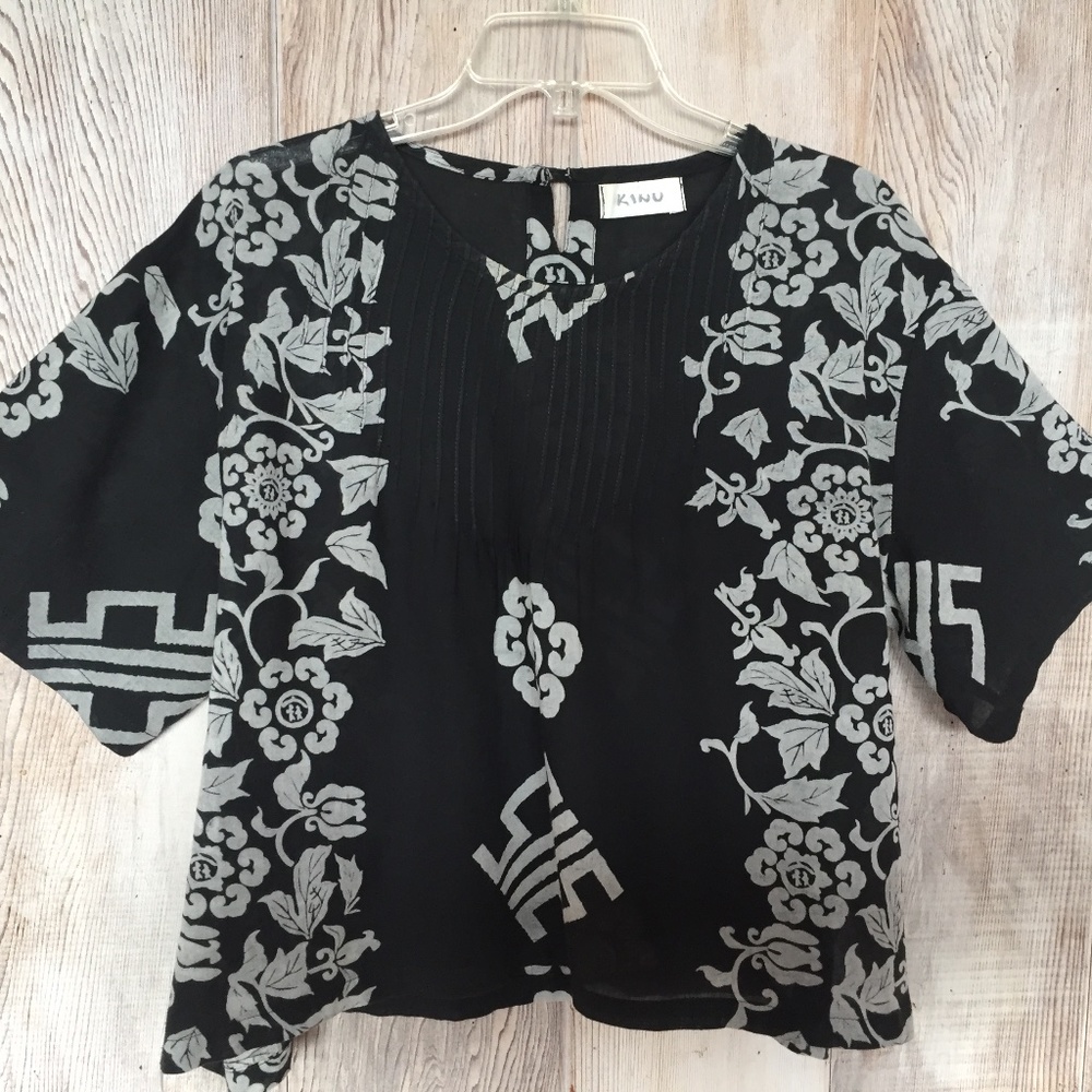 Geometric Print Elbow Length Top 100% Cotton